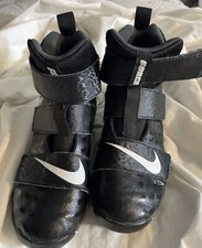 Nike Cletes Unisex Size 4 Force