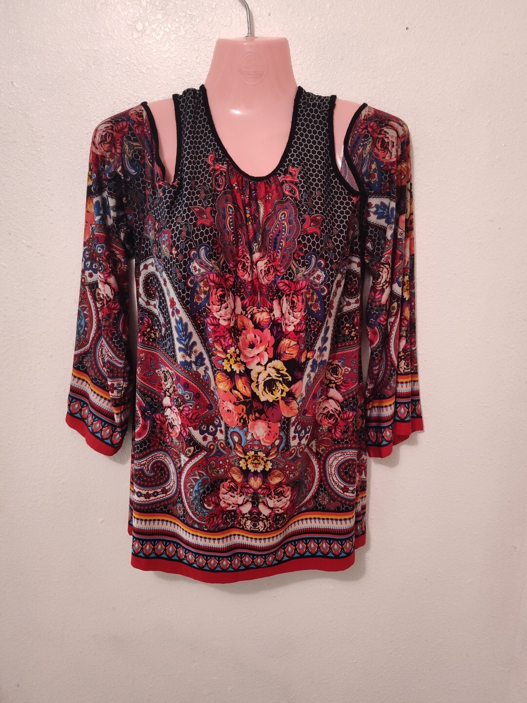 Chelsea & Theodore Womens M Multicolor Patterned Cold Shoulder Top Boho