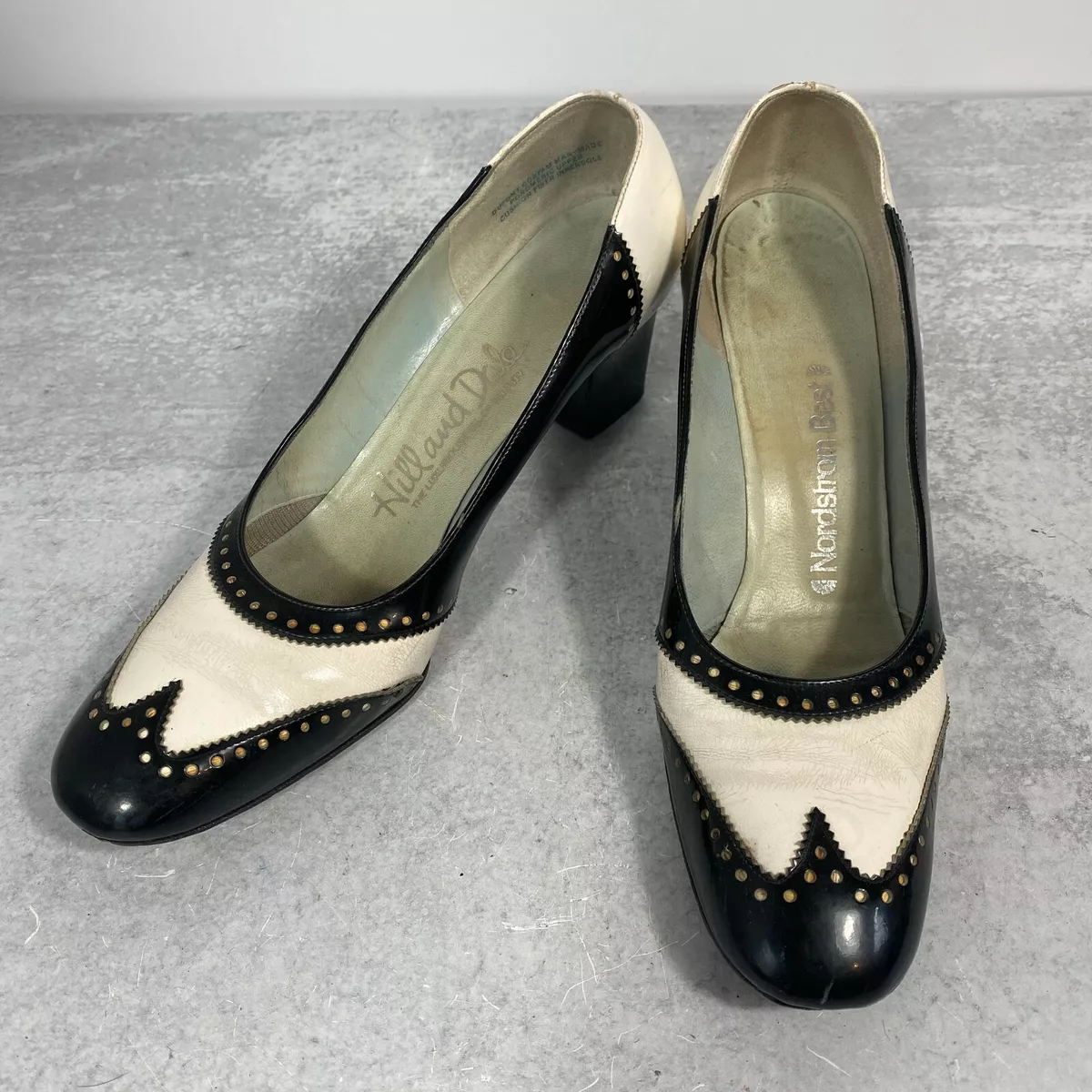 Black and white spectator pumps 2025