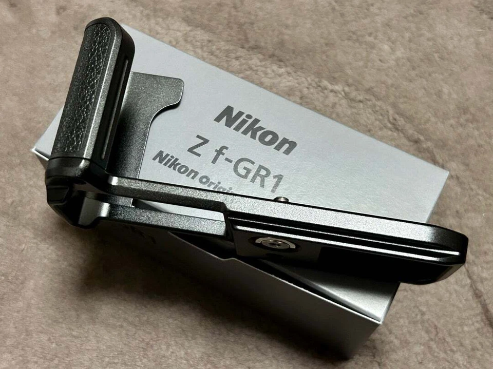 Nikon Extension grip Zf-GR1 ZFGR1 for Mirrorless Camera Zf -New from Japan - Image 1 of 1