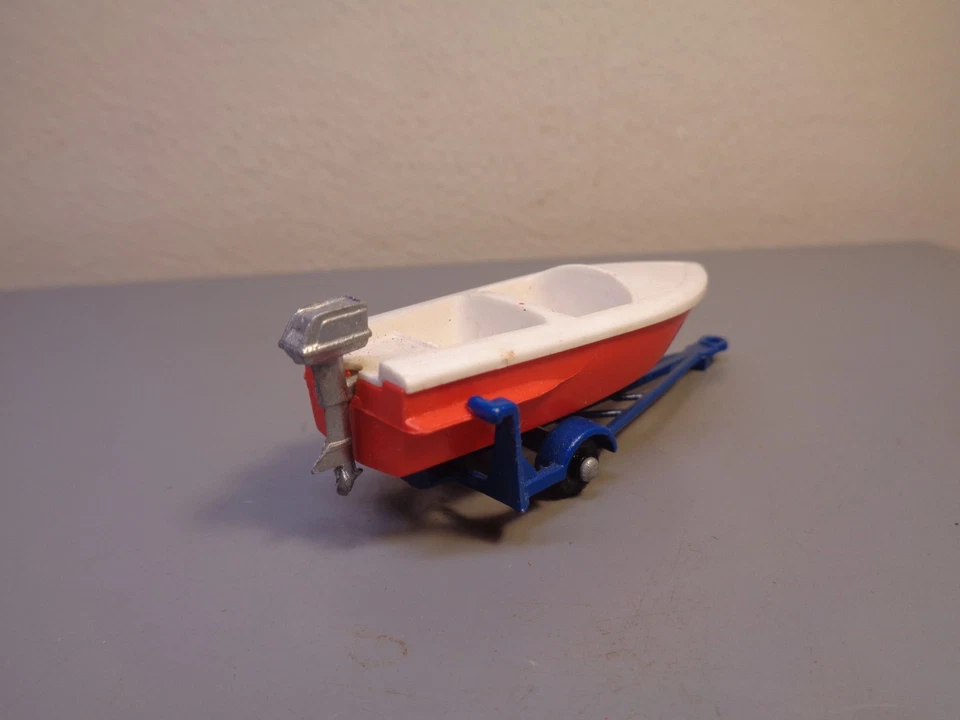 MATCHBOX LESNEY No 48A VINTAGE SPORTS BOAT & TRAILER NMINT CONDITION - Image 2 of 4
