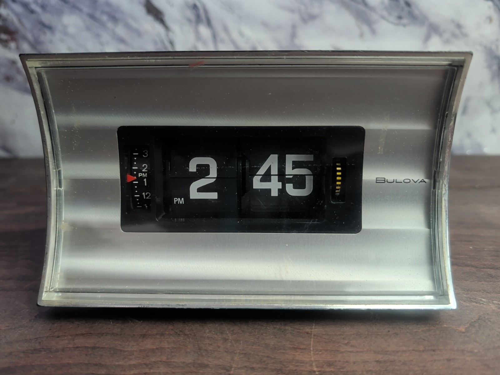 VINTAGE 70's BULOVA Space Age Flip Clock B-5410 JAPAN Black 