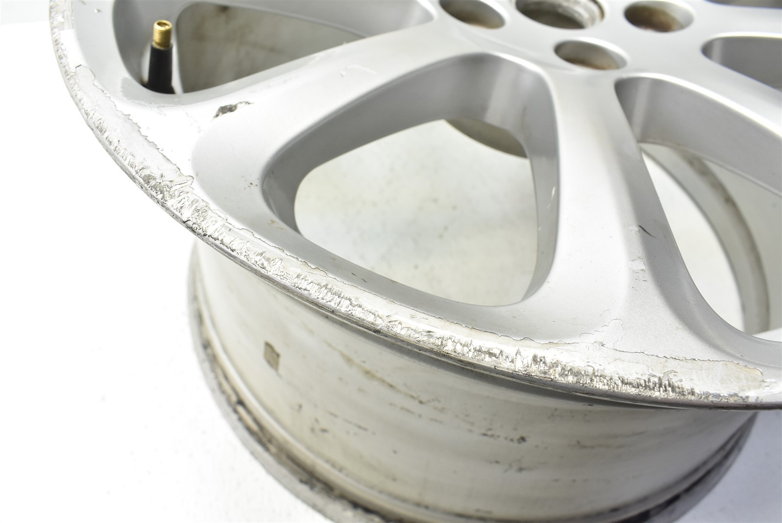 Maserati Quattroporte Rear Wheel Rim 19x10.5 Silver 0547014