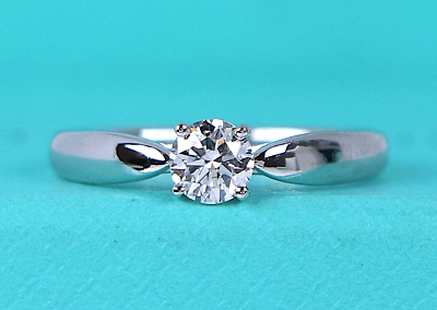 $3,650 Tiffany & Co H VVS1 Platinum Harmony 0.35ct Round Diamond