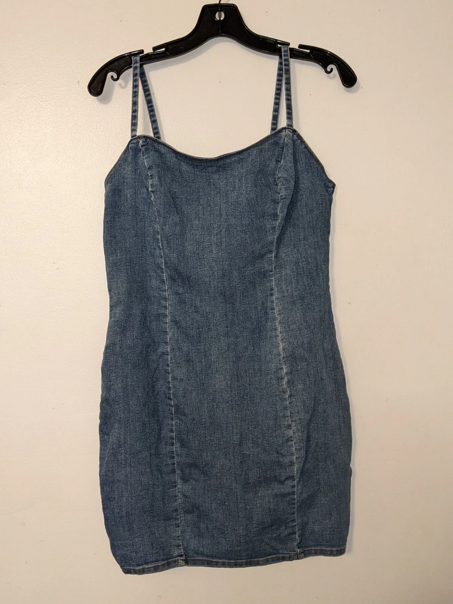 navy blue dress for baby girl Women's Light denim blue/daisies Embroidered Open-Back Denim Dress main image 0