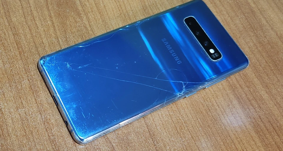 Samsung Galaxy S10+ · 64GB, foto 2 di 2