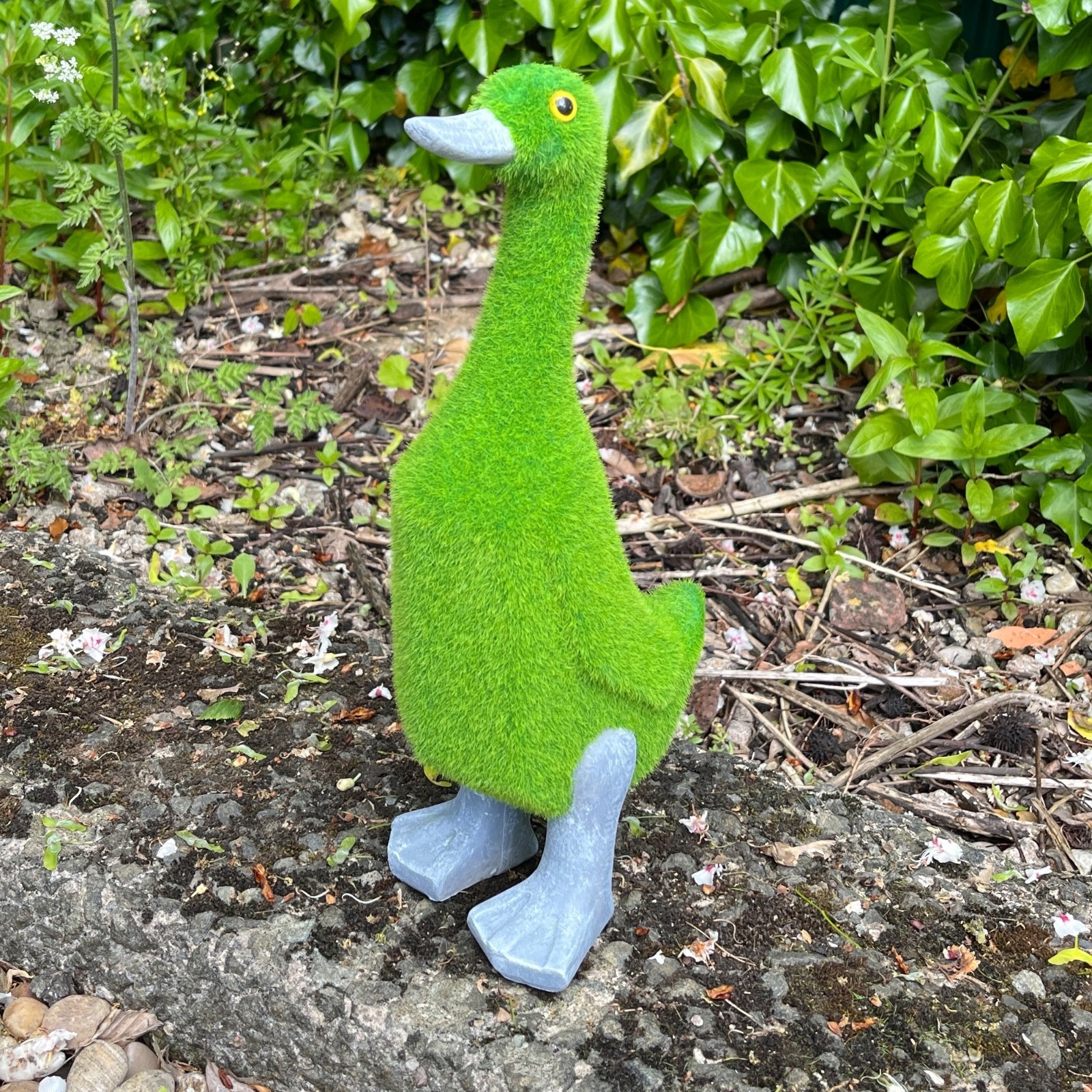 Duck Garden Statues Ornaments Ceramic Artificial Grass Bird Outdoor Decorations