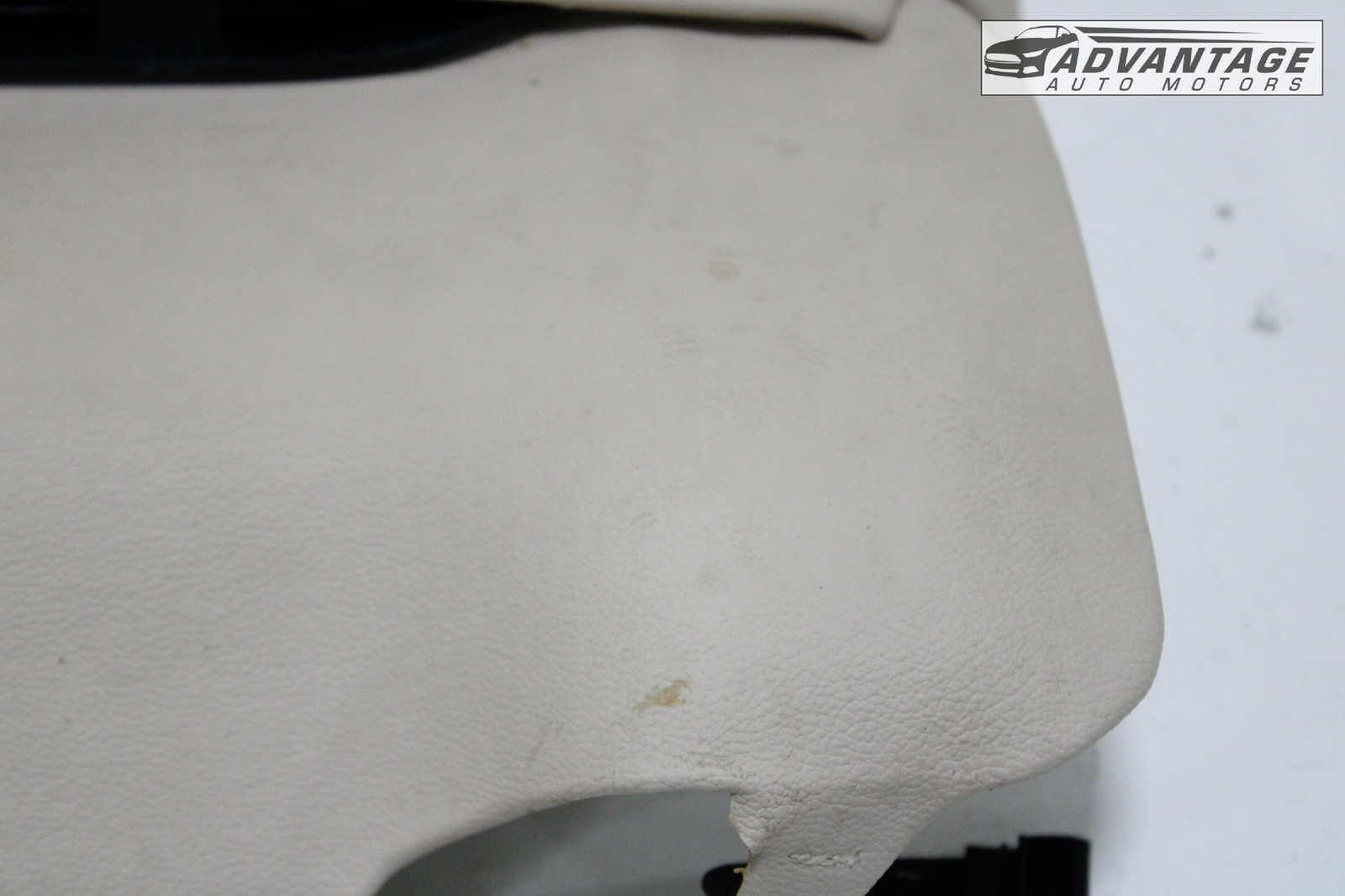 2014-2019 MASERATI QUATTROPORTE M156 FRONT RIGHT SIDE SEAT BACK COVER PANEL OEM