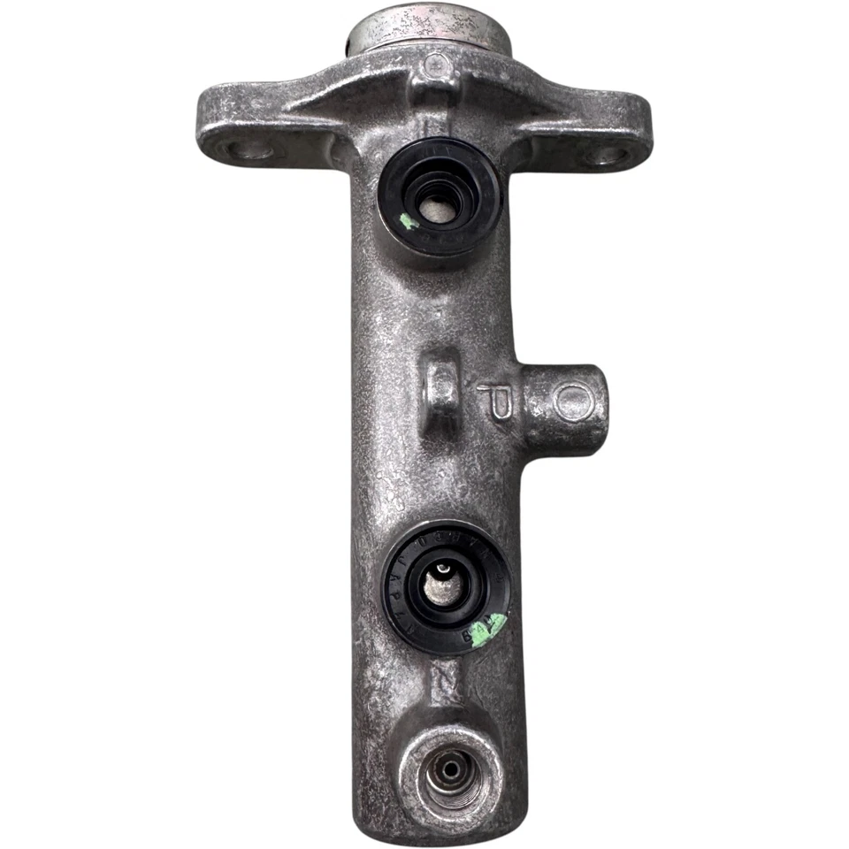 Cilindro maestro de freno - WEAREVER 11-3173 se adapta 05-06 9-2X, 03-07 Impreza Forester Foto 2 de 4