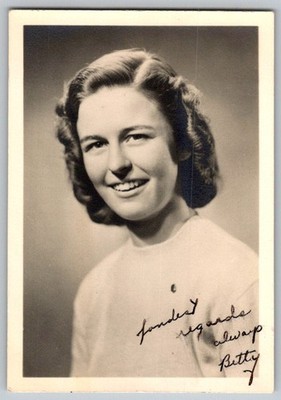 Vtg B&W Snapshot Smiling Teenage Girl Betty Short Curled Hair Sweater 1940s Conn