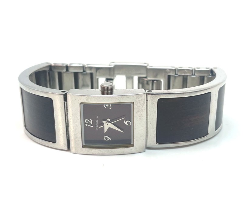 Fossil F2 Silver Tone Model ES1539 Wristwatch 52.5g
