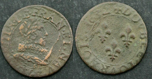 Pièces de monnaie françaises en cuivre sur Henri III