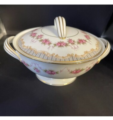  ️Noritake Japan Ridgewood # 5201 Sugar Bowl with Lid
