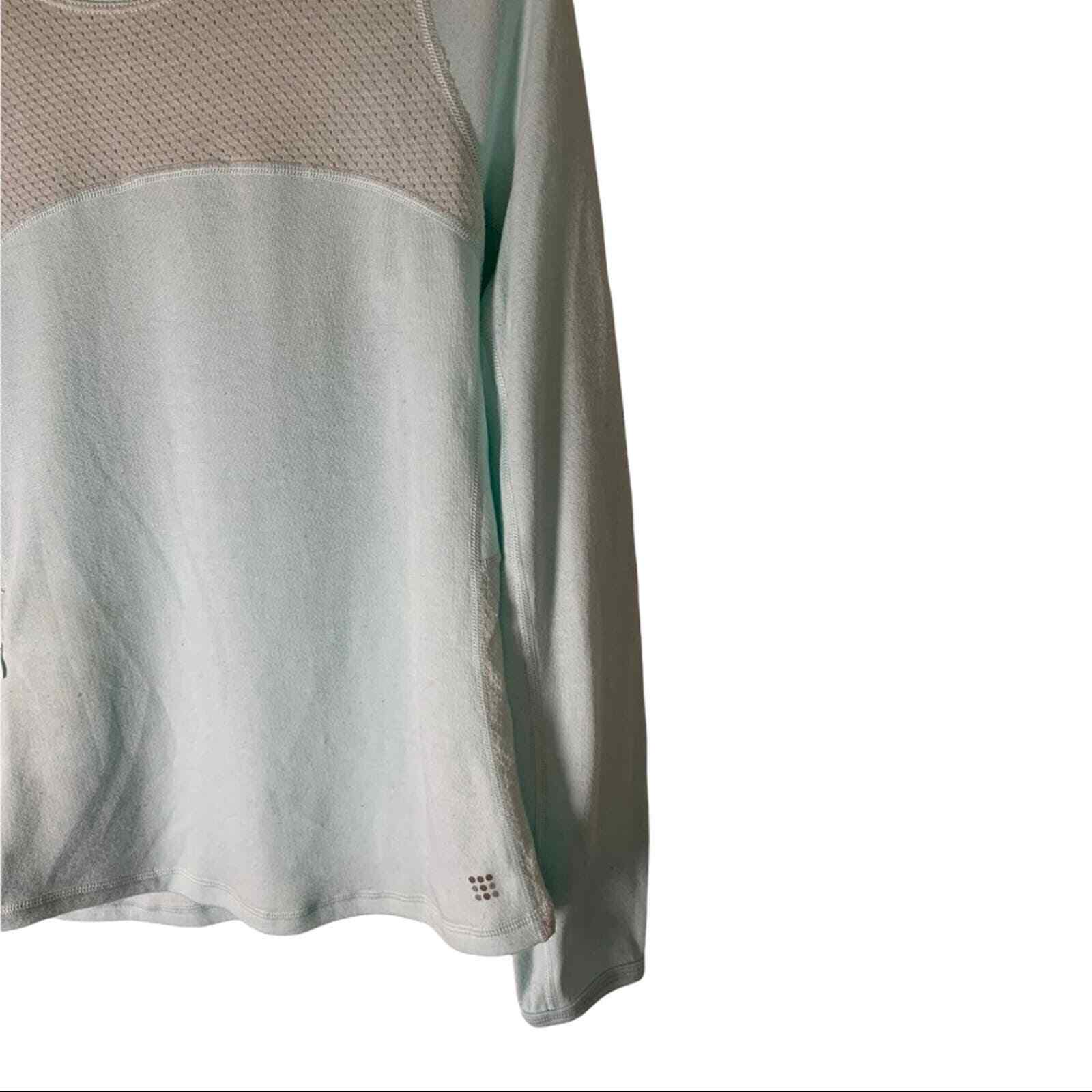 Title Nine Medium Lightweight Pullover - image 2