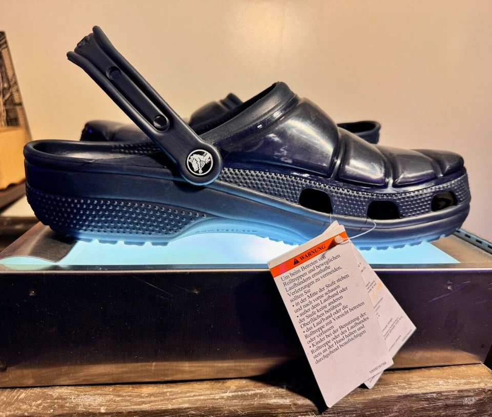 Zuecos Crocs Neo Puff para hombre talla 10 color: azul 206624-410 nuevos con etiquetas para mujer 12 mulas Foto 3 de 4