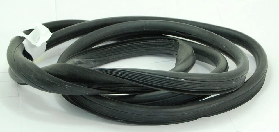 Front Windshield Seal Without Groove Fits Volkswagen Type2 Bus 1968-1979 - Image 2 of 2