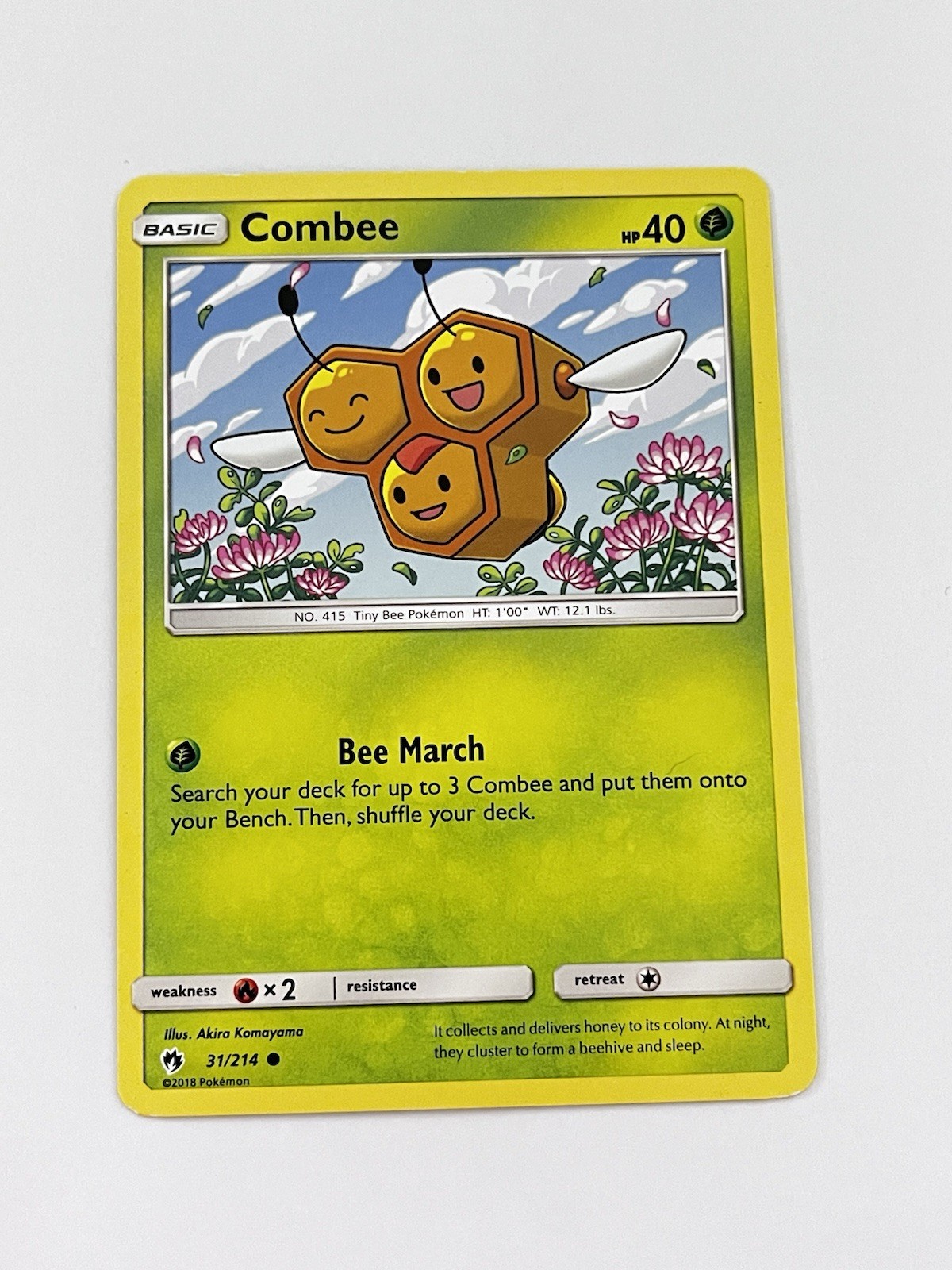 Combee 31/214 LP Lost Thunder English Pokemon Card TCG 2018