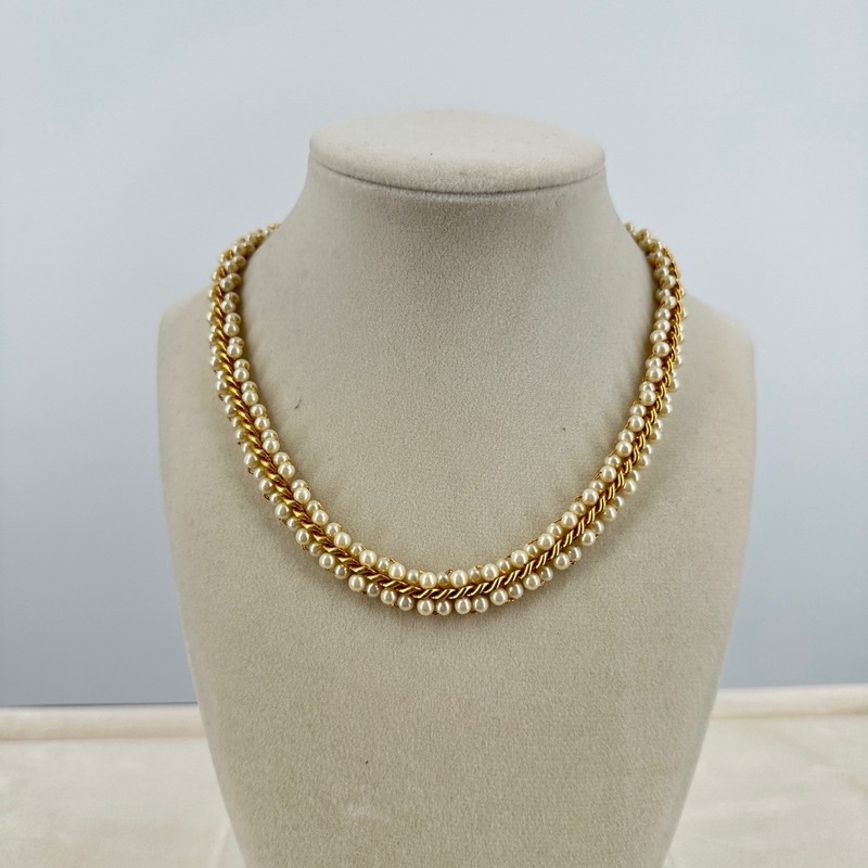 Vintage Gold Tone Rope Chain Necklace Faux Pearls 6” Retro Statement Jewelry