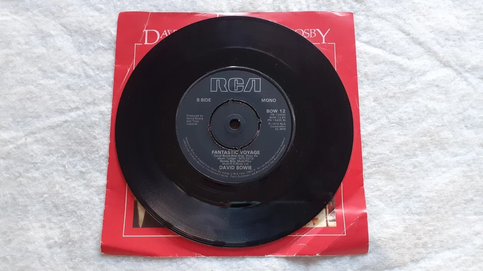 DAVID BOWIE & BING CROSBY     "PEACE ON EARTH"     VINYL 7" SINGLE RECORDS - Image 4 of 4