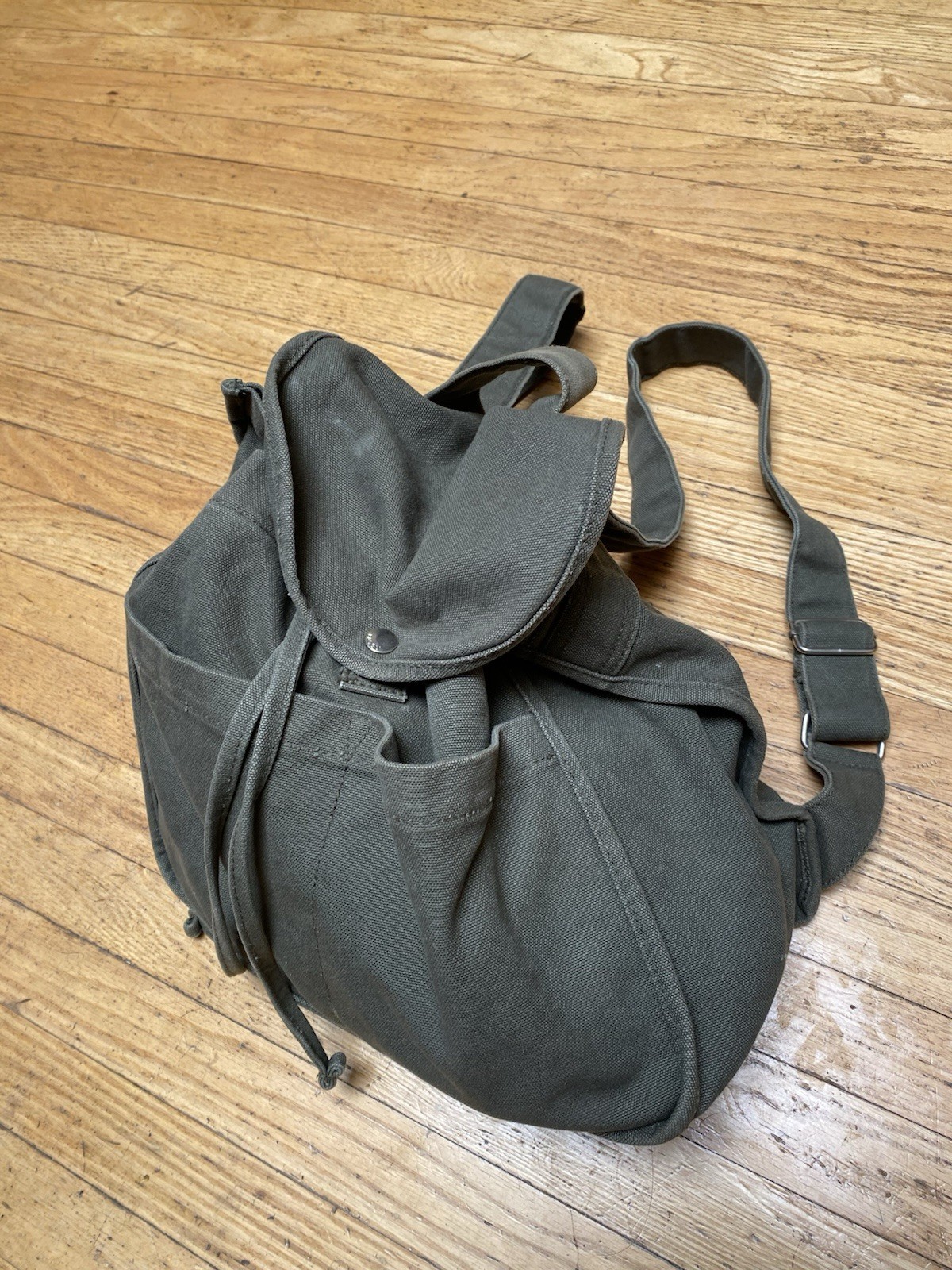 Baggu Green Canvas Drawstring Backpack - image 1