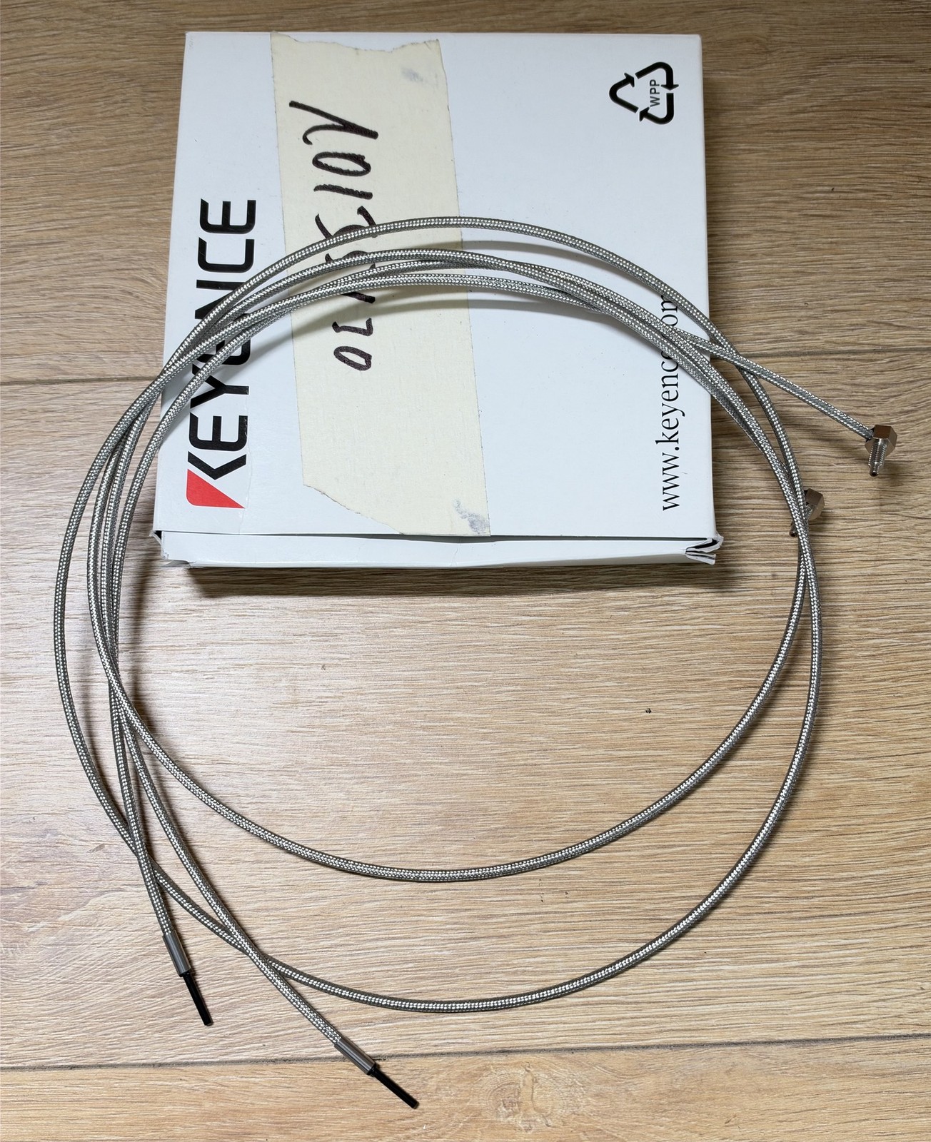 2x Keyence FU-77TG Glasfaser-Lichtleiter Sensorkabel, unbenutzt, NEU