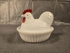 VTG 1950s Westmoreland White Milk Glass Hen on Nest Covered Dish Split Tail