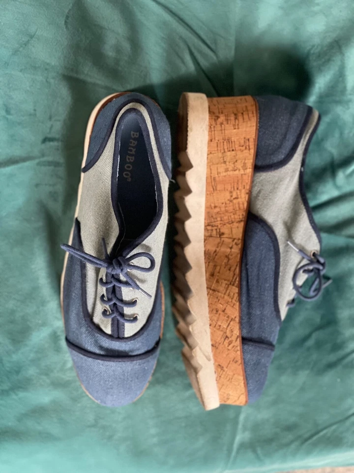 Bamboo Oxford Lace Up Comfort Shoes for Women Blue White Foam and Cork - Image 3 of 4