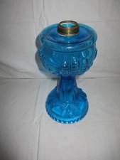 RARE BLUE COLOR! Antique Oil / Kerosene Lamp Turkey Foot US Glass