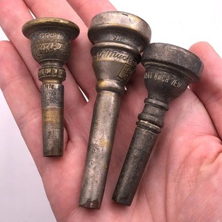 Lotto boccagli a tromba antichi e vintage Muck 19C Bach 7EW Conn Kopp modello 33