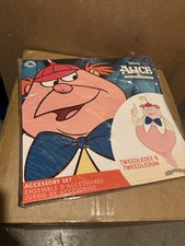 Disney Alice in Wonderland TweedleDee TweedleDum Ensemble Accessories New
