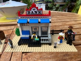 LEGO Set Ref 6765 - Gold City Junction - 1996 Western - 100% Complete