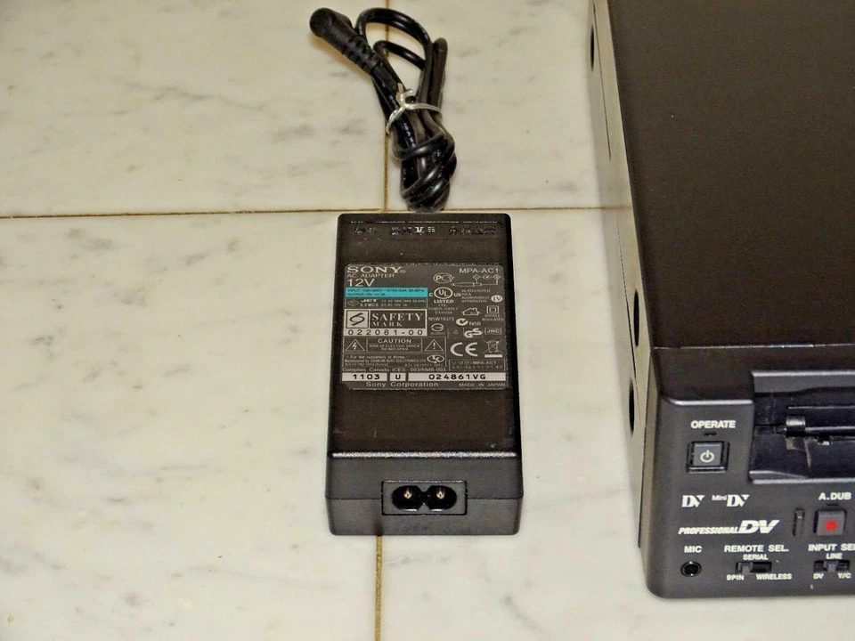 JVC Professional miniDV Recorder BR-DV3000E, sehr gepflegt, 2J. Garantie - Bild 2 von 4
