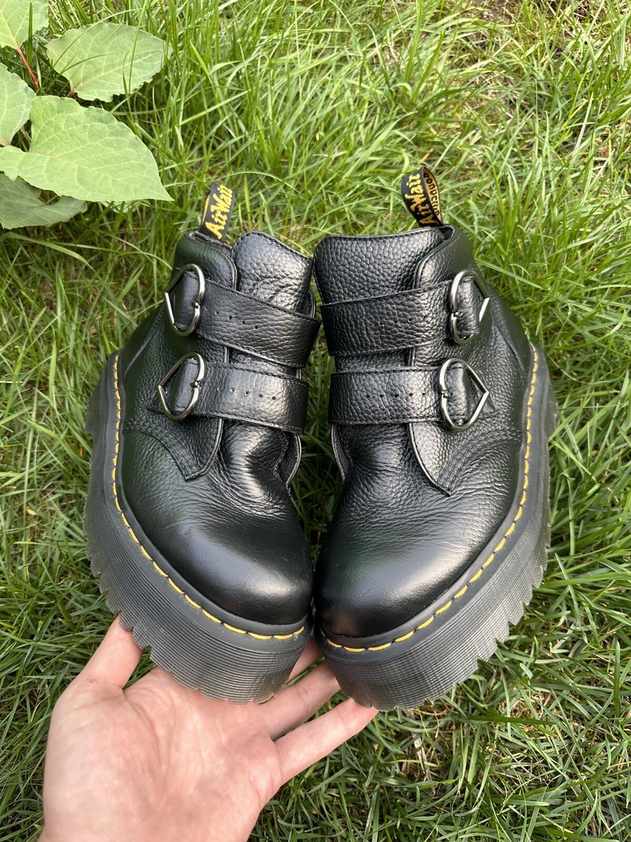 Dr. Martens Devon Heart (Valentine Limited Collection) Size US 8.5