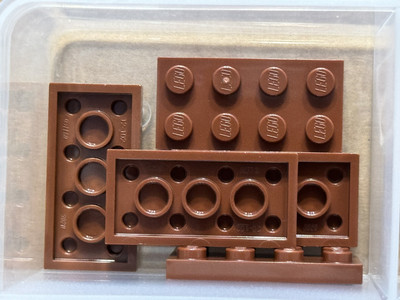 LEGO Parts - Reddish Brown Plate 2 x 4 - No 3020 - QTY 5