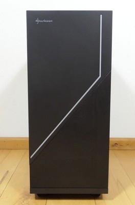 Sharkoon RGB FLOW   ATX Gaming Gehäuse   Tempered Glass   Unbenutzt