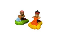 Two Disney Jr. Jake And The Never Land Pirates Jake & Izzy Water Ski Racers