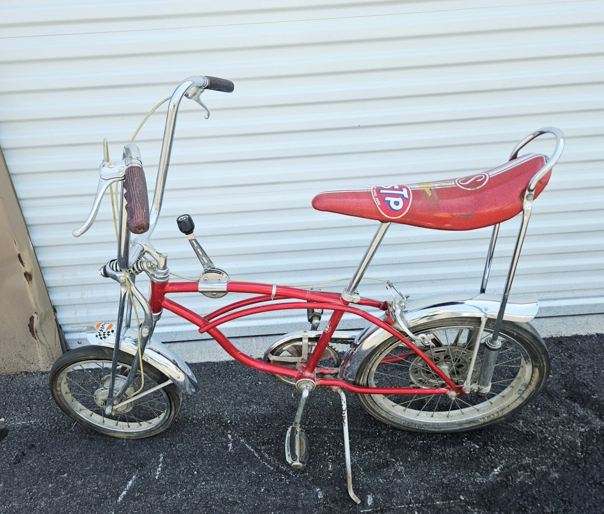 Vintage Schwinn Stingray Bike In Collectible Complete Bikes for