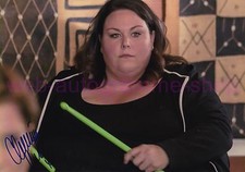 CHRISSY METZ - THIS IS US - SIGNED IN PERSON AUTOGRAMM AUTOGRAPH 21 x 29,5 CM
