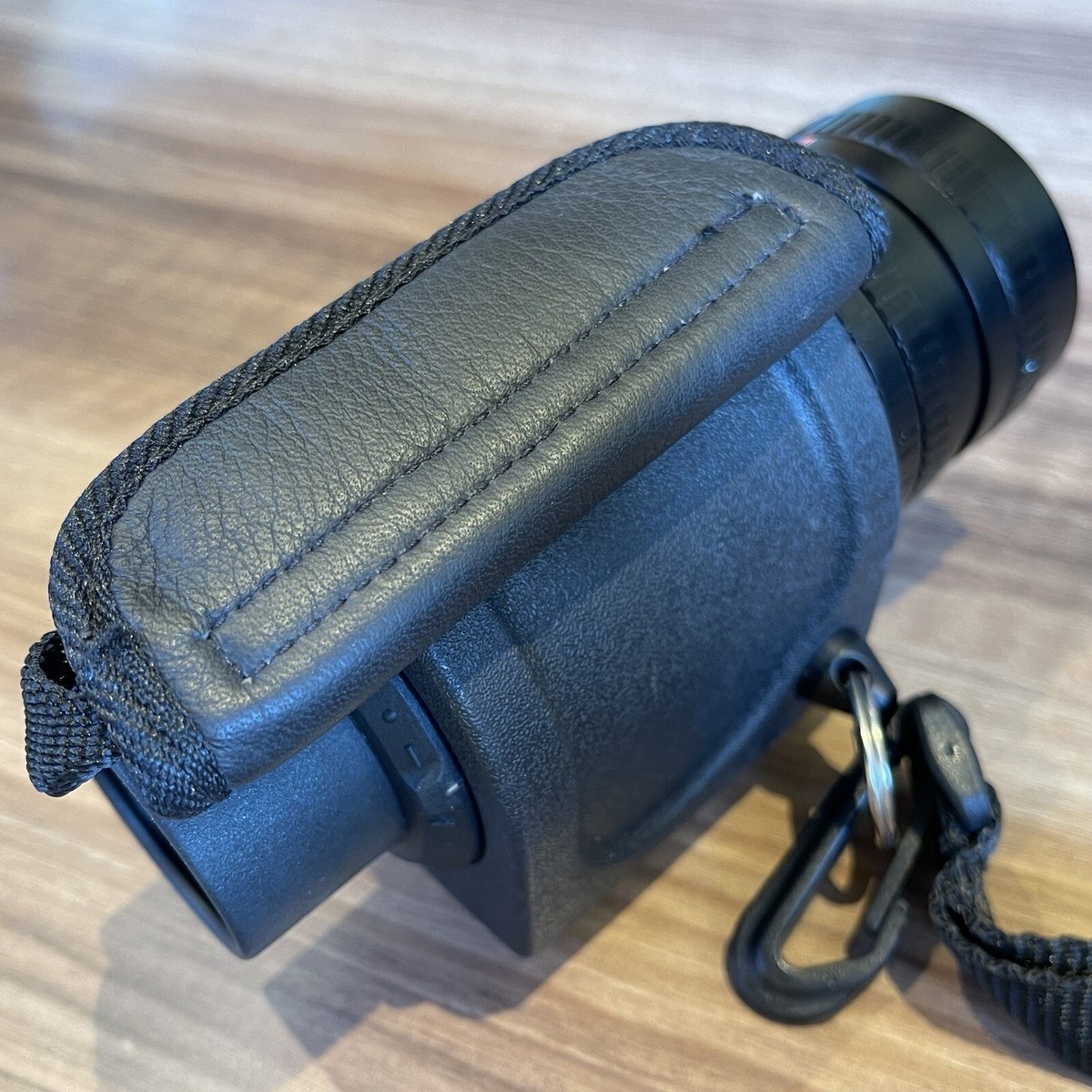 Swarovski Night Vision NC2 MK-300 Super Generation w Swarovski Night Vision NC2 MK-300 Super Generation w