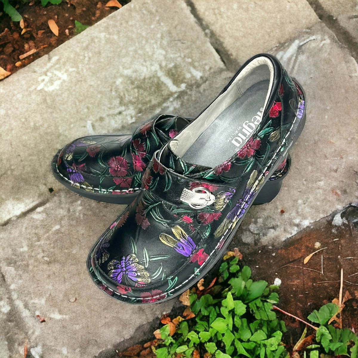 Butterfly nursing shoes shop