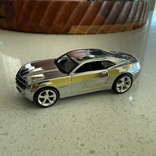 Jada Toys Chevrolet 2006 Camaro Concept 143 Silver Diecast Concept Car