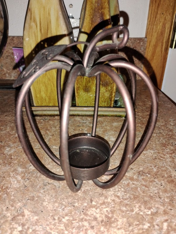 Metal Pumpkin Tealight Candle Holder Tabletop Decor Piece * Great Condition!