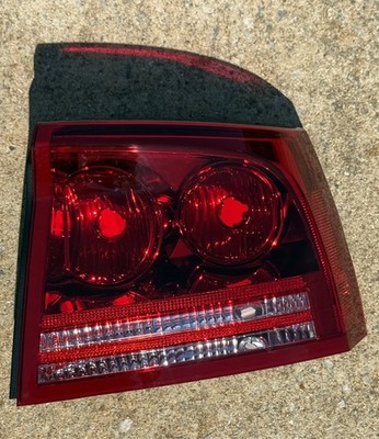 Eagle Eyes CS287-U000R Tail Light Housing For 2006-2008 Dodge Charger NEW