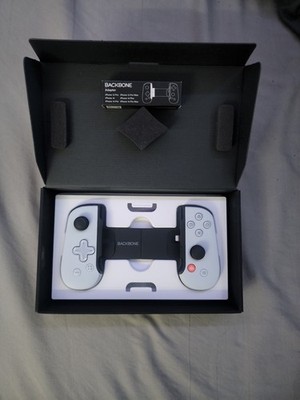 Backbone One Mobile Controller Black White for iPhone 13 14 Pro Pro Max Plus iOS