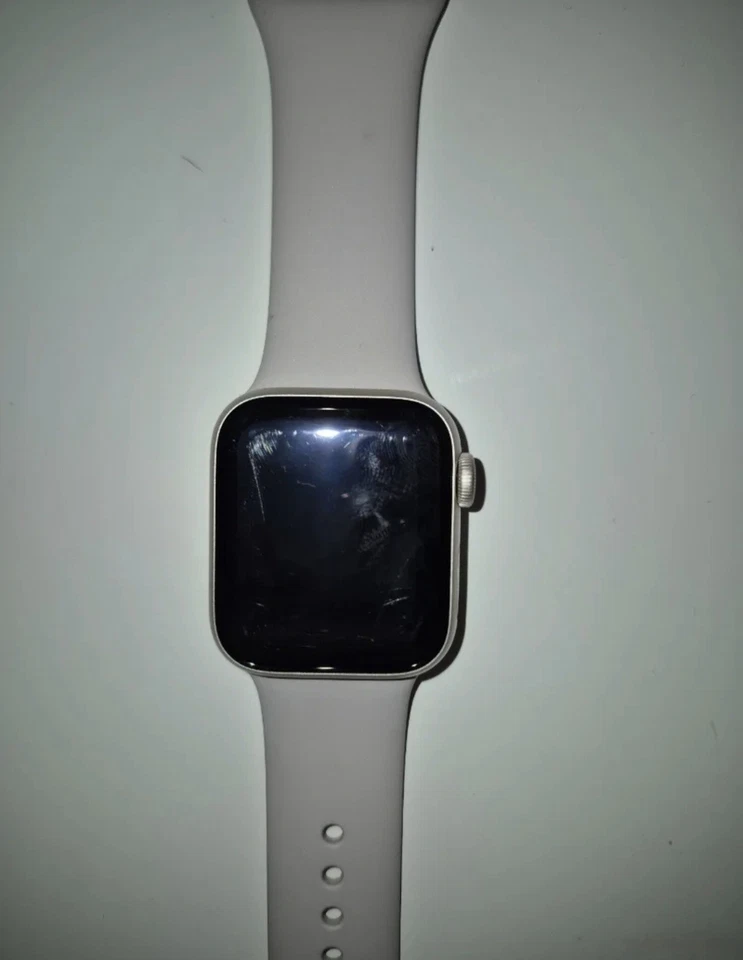 Apple Watch SE (2nd generation), foto 2 di 5