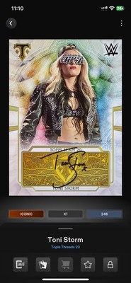 Topps Slam WWE 2020 Triple Threads Gold Signature - Toni Storm 145cc ICONIC