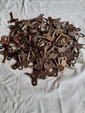 Lot 127 Clés de Pendule ,Clef d'Horloge ,œil de Bœuf  Lot of 127 Clock Keys