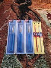 This is a Boye 6" Aluminum Crochet Hook, Size G 4.25mm / 5.50mm