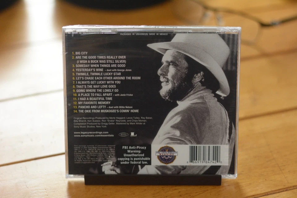 THE ESSENTIAL MERLE HAGGARD CD "THE EPIC YEARS" [NEW] 2004 SONY MUSIC [MR4-B1B] Foto 2 de 4