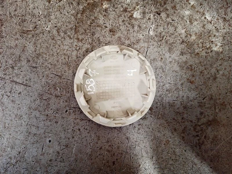 Tapa central llanta Kia Sportage 2015 8316605 Foto 2 de 4